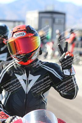 media/Dec-01-2025-Moto Forza (Mon) [[2daa91e15f]]/4-Around the Pits/